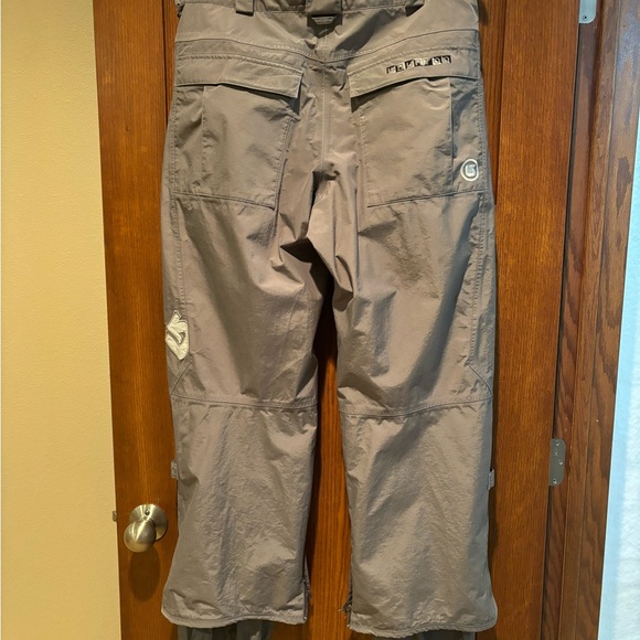 Burton Ski shell and pants - Picture 5 of 15
